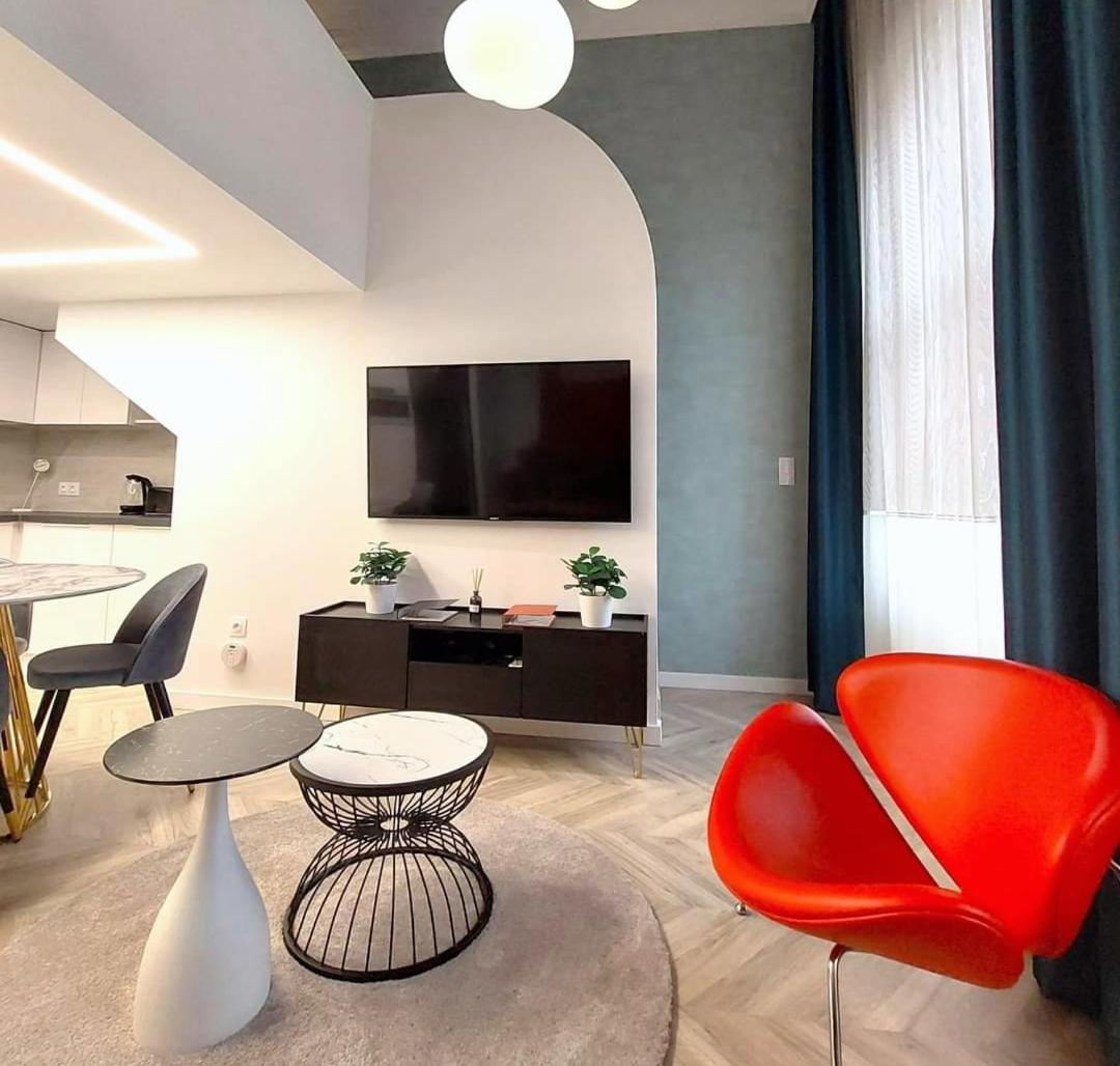Central Gallery Apartment Дебрецен Екстериор снимка